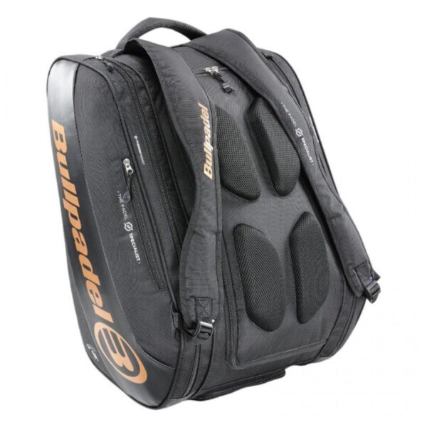 paletero-bullpadel-juan-tello-vertex-bpp25001-negro-es-1-1100×1100-2.jpg