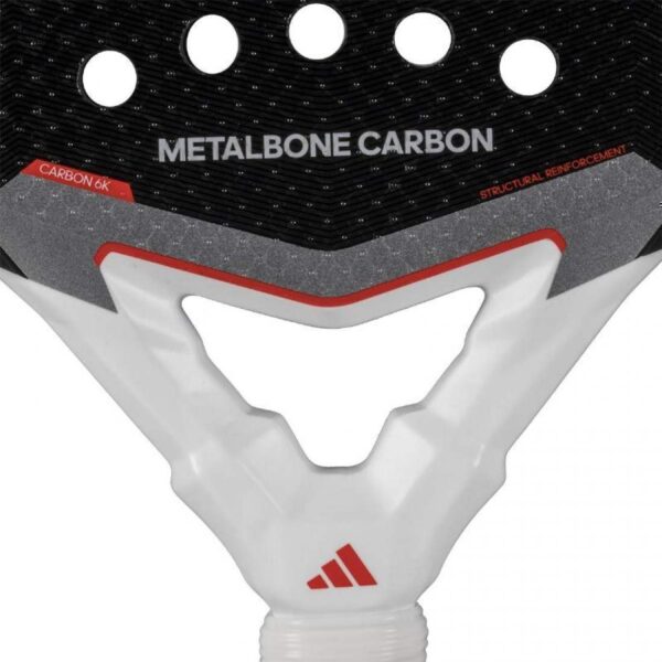 pala-adidas-metalbone-carbon-3-4-2025-es-5-1100×1100-4.jpg