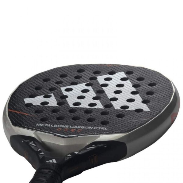 pala-adidas-metalbone-carbon-control-3-5-2026-es-5-1100×1100-2.jpg