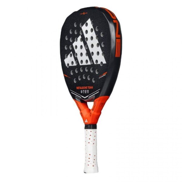 pala-adidas-metalbone-team-3-5-2026-es-2-1100×1100-2.jpg