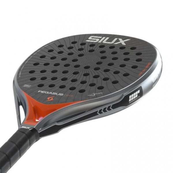 pala-siux-alex-chozas-pegasus-pro-2026-gris-naranja-es-4-1100×1100-1.jpg