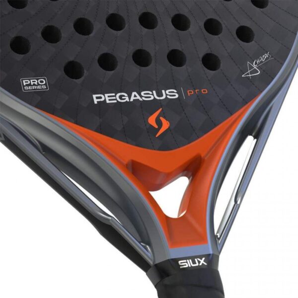 pala-siux-alex-chozas-pegasus-pro-2026-gris-naranja-es-6-1100×1100-1.jpg
