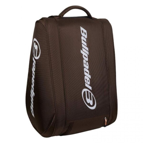 paletero-bullpadel-claudia-fernandez-wonder-bpp26024-chocolate-es-2-1100×1100-2.jpg